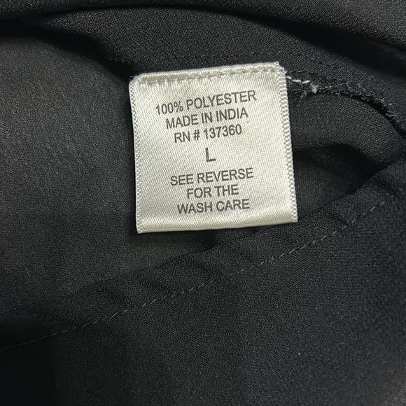 Black blouse - Picture 6 of 7